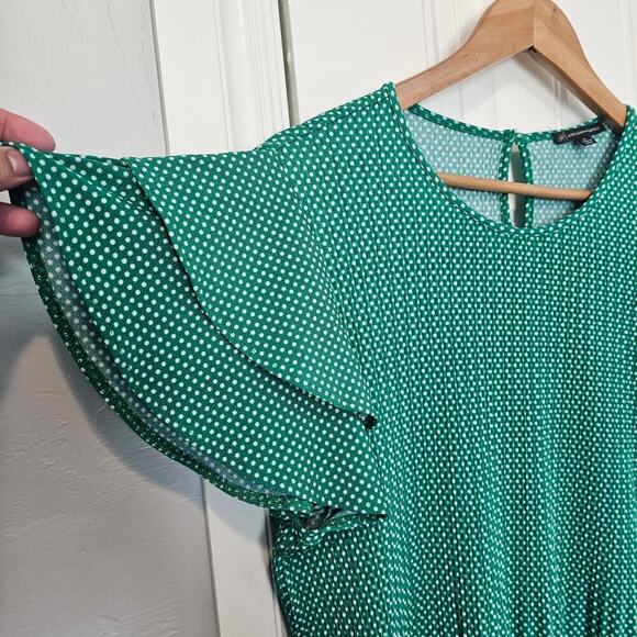 Adrianna Papell Blouse Womens Size Medium Green Polka Dot Ruffle Sleeve Classic - Picture 3 of 10